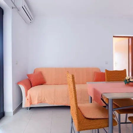 Apartments Helena Lopar Exterior photo