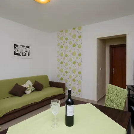 Apartments Helena Lopar Exterior photo