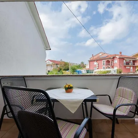 Apartments Helena Lopar Exterior photo