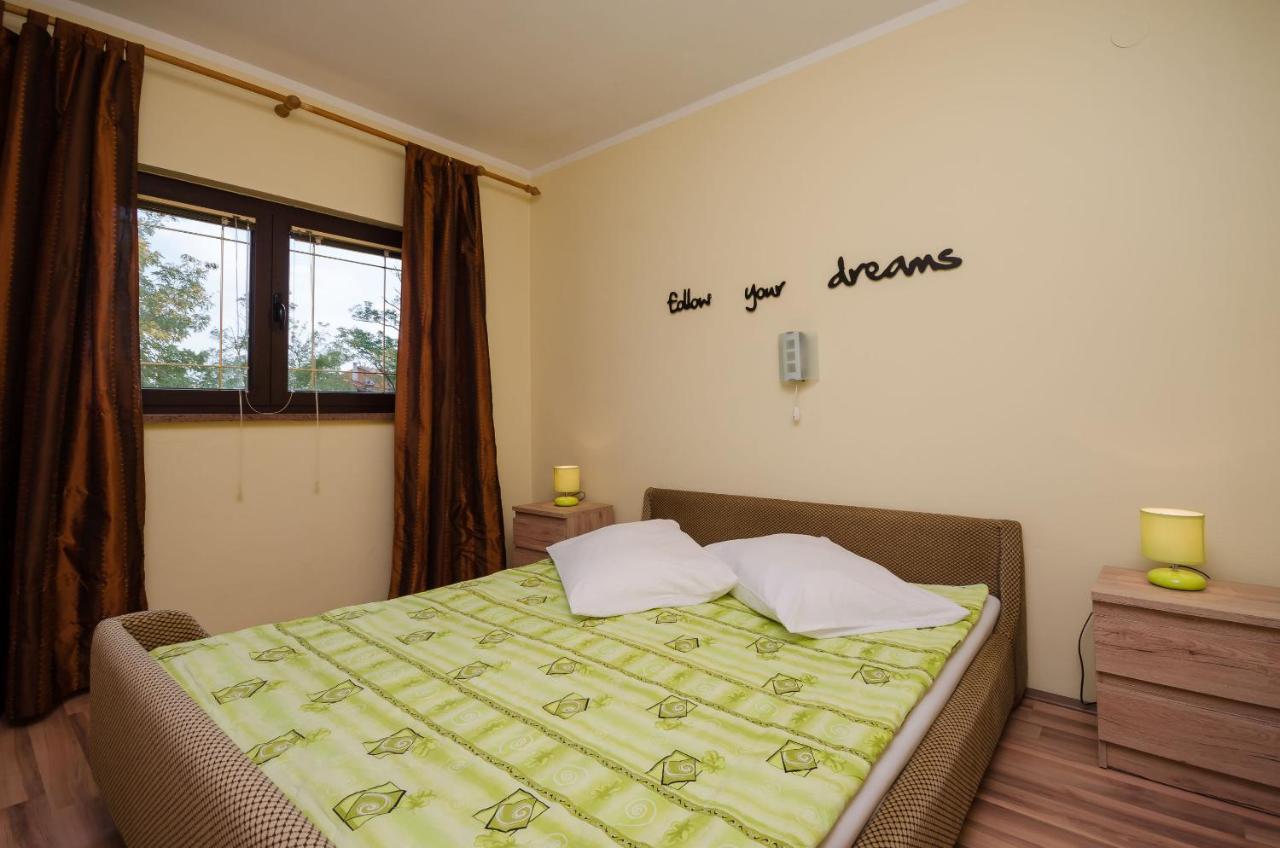 Helena Apartment Lopar