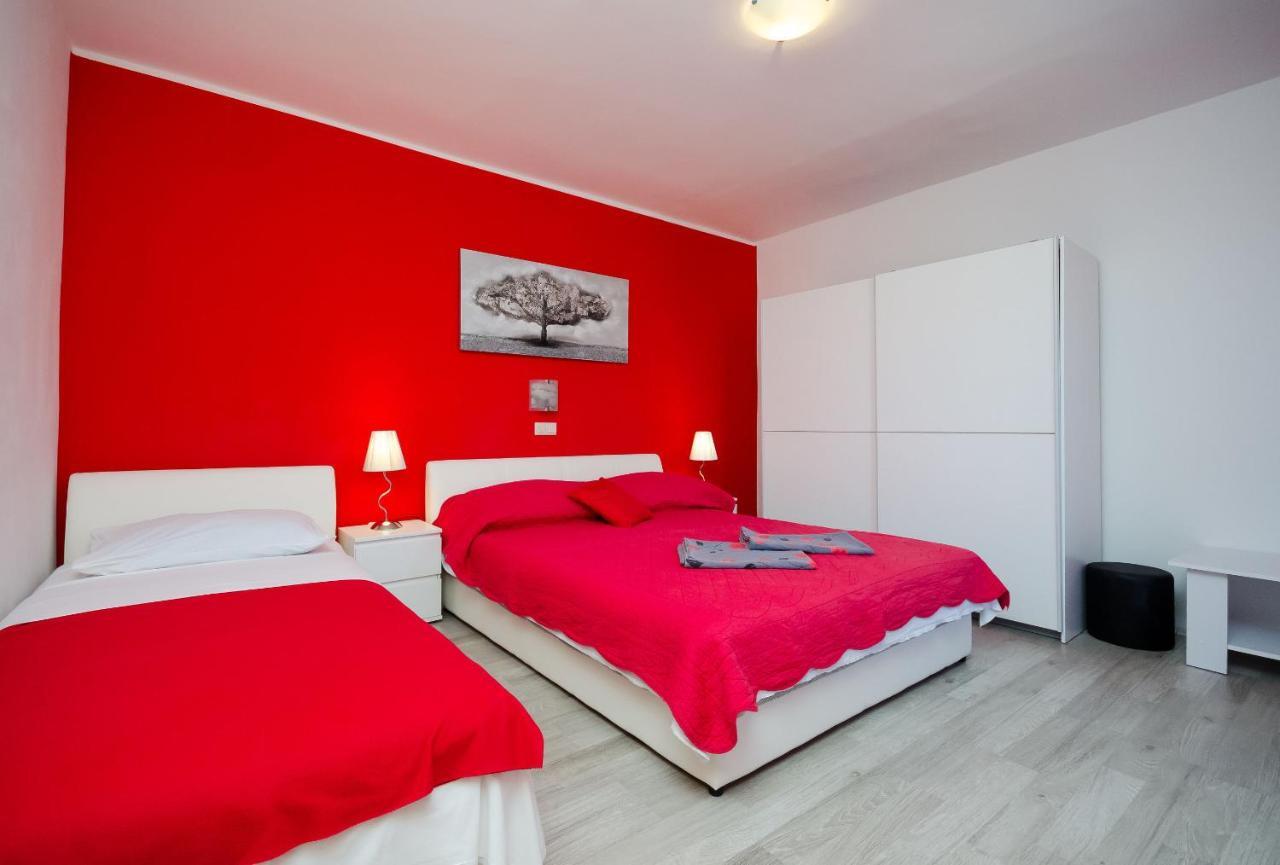 Helena Apartment